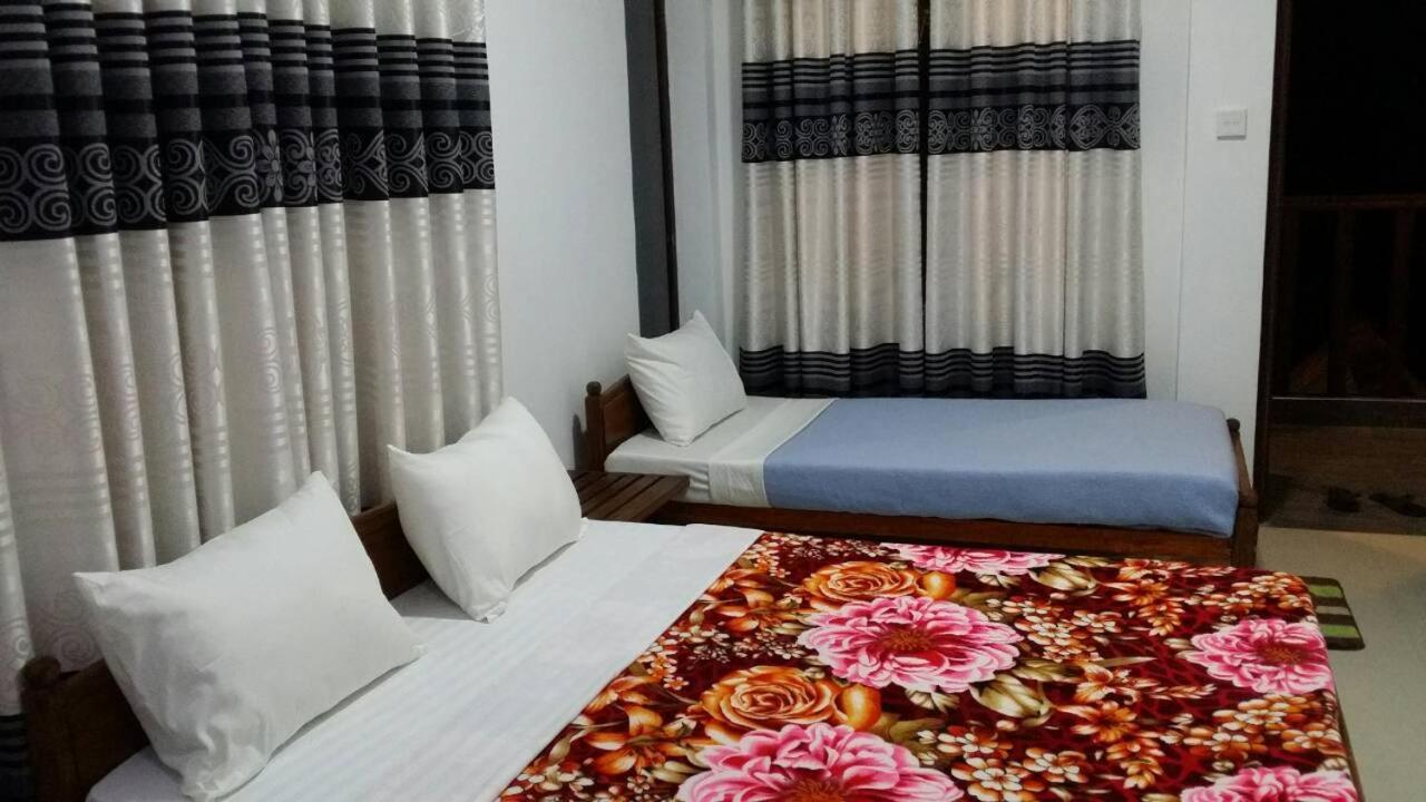 Tea Breeze Motel Nallathanniya Esterno foto